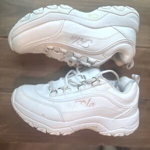 Y size 4.5 Fila Disruptor White sneakers